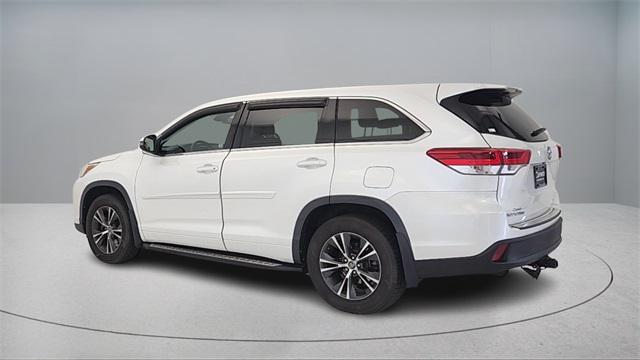 used 2018 Toyota Highlander car, priced at $25,389