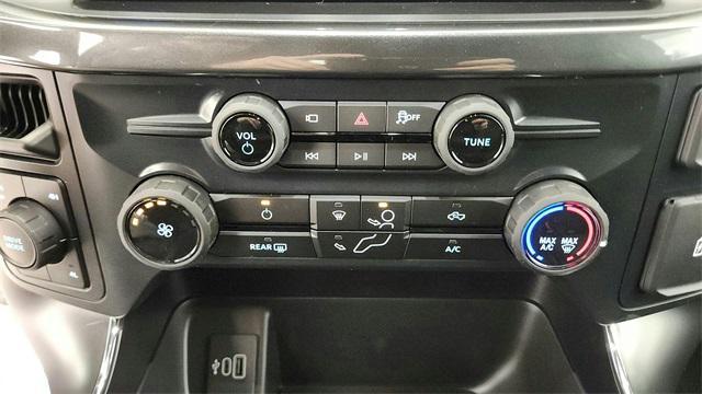 new 2025 Ford F-150 car, priced at $47,627