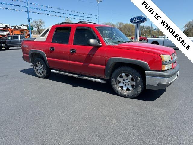 used 2004 Chevrolet Avalanche car, priced at $5,999