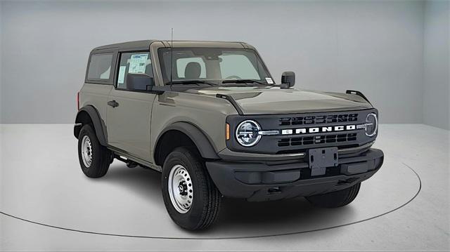 new 2025 Ford Bronco car, priced at $41,680