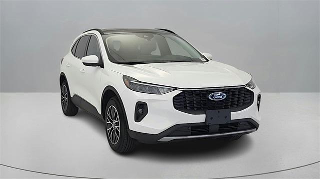 new 2025 Ford Escape PHEV car, priced at $33,485