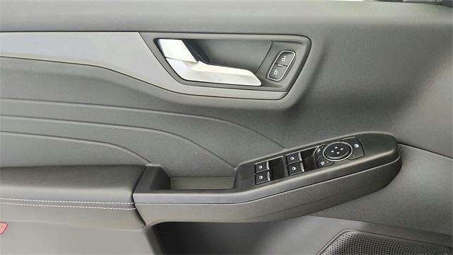 new 2025 Ford Escape PHEV car, priced at $33,485