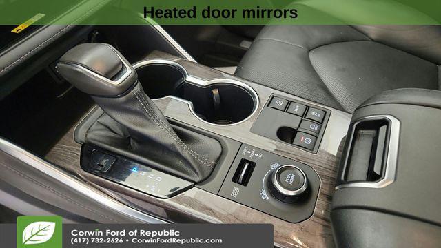 used 2023 Toyota Highlander car, priced at $36,989
