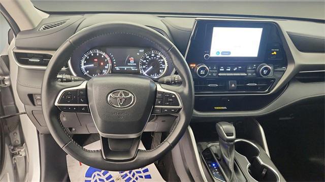 used 2023 Toyota Highlander car, priced at $36,590