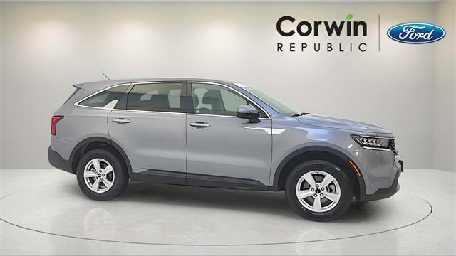 used 2022 Kia Sorento car, priced at $20,890