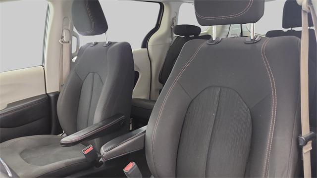 used 2018 Chrysler Pacifica car, priced at $11,481