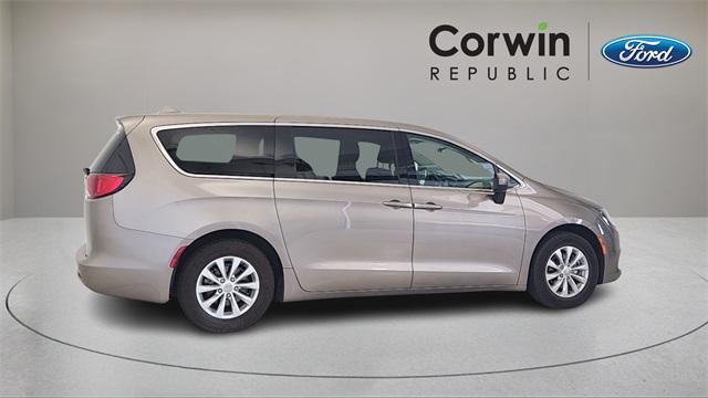 used 2018 Chrysler Pacifica car, priced at $11,481