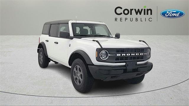 new 2025 Ford Bronco car, priced at $43,231