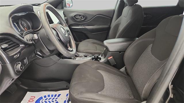 used 2019 Jeep Cherokee car, priced at $11,489