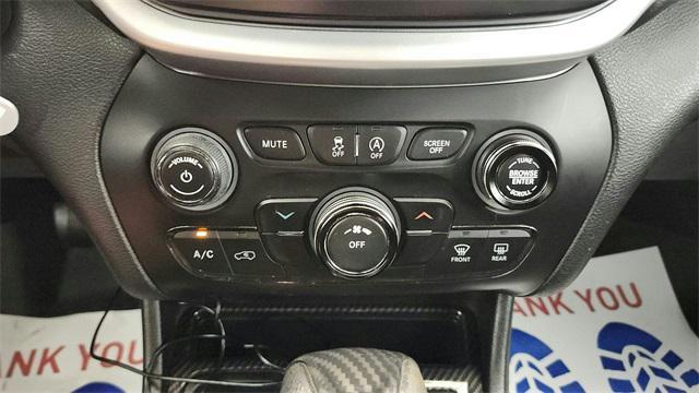 used 2019 Jeep Cherokee car, priced at $11,489