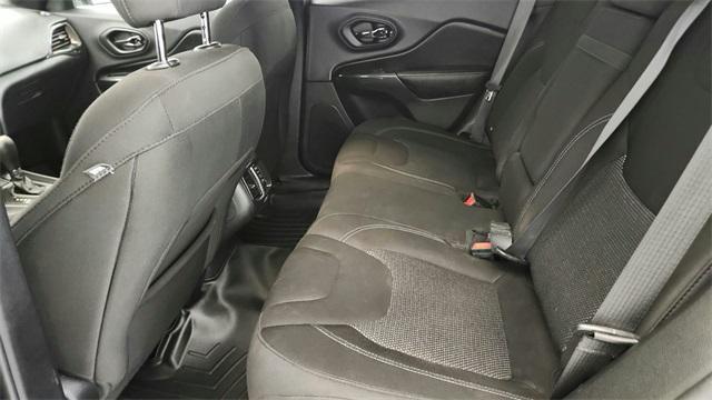 used 2019 Jeep Cherokee car, priced at $11,489