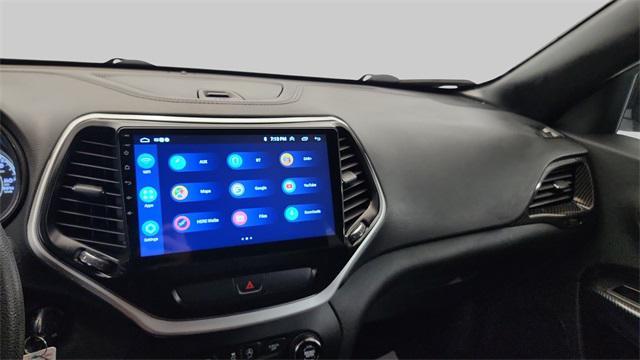 used 2019 Jeep Cherokee car, priced at $11,489