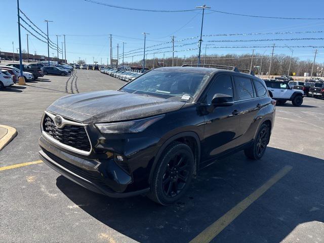 used 2023 Toyota Highlander car, priced at $30,890