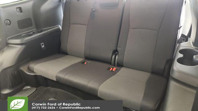 used 2024 Toyota Highlander car, priced at $32,489