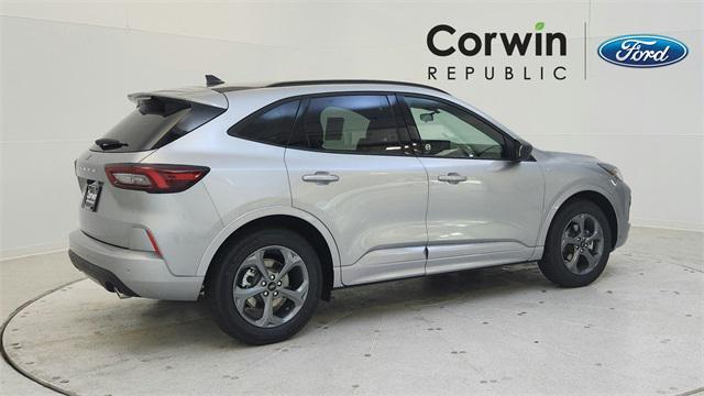 used 2024 Ford Escape car, priced at $25,989