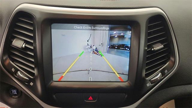 used 2015 Jeep Cherokee car, priced at $11,489