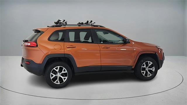 used 2015 Jeep Cherokee car, priced at $11,489