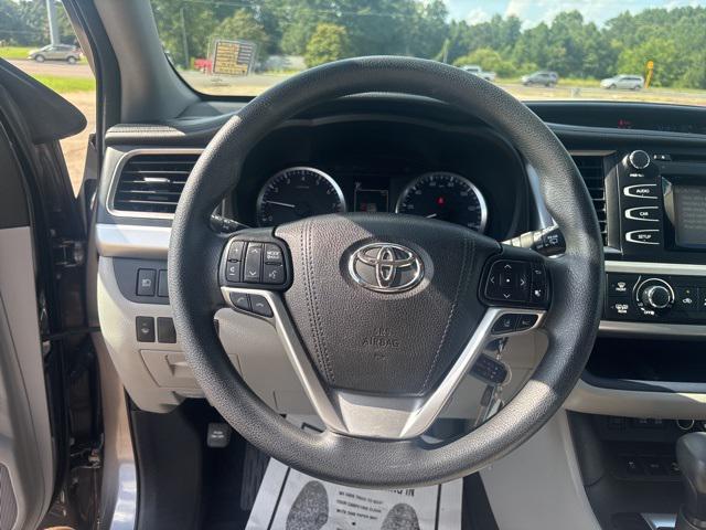 used 2017 Toyota Highlander car, priced at $22,831