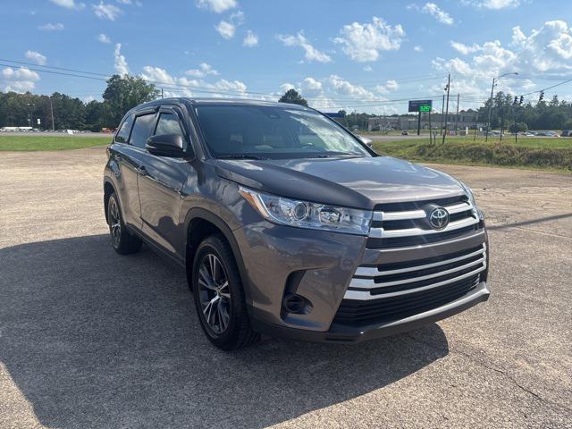 used 2017 Toyota Highlander car, priced at $22,831