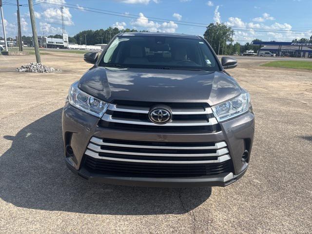 used 2017 Toyota Highlander car, priced at $22,831