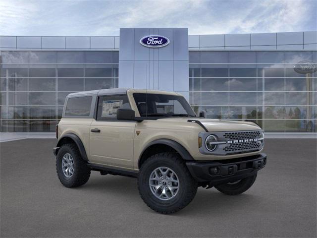 new 2025 Ford Bronco car, priced at $45,522