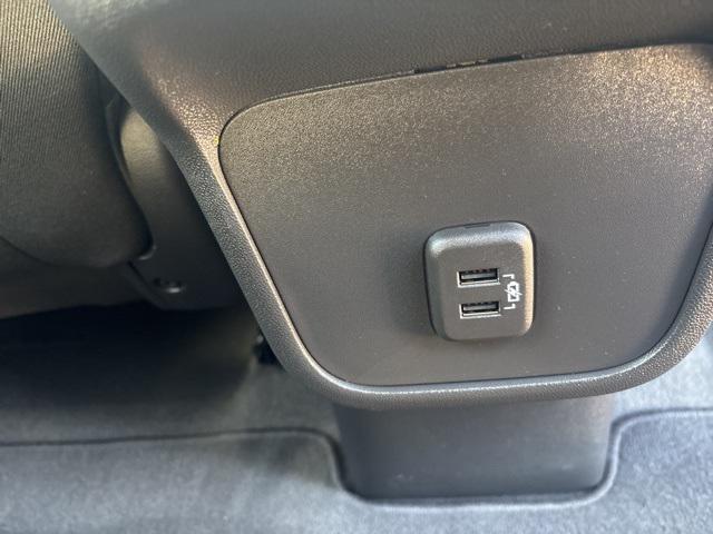 used 2022 Chevrolet Equinox car, priced at $21,153
