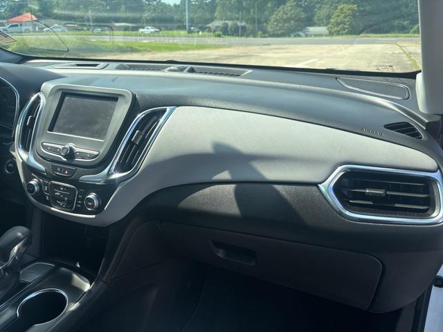 used 2022 Chevrolet Equinox car, priced at $21,153