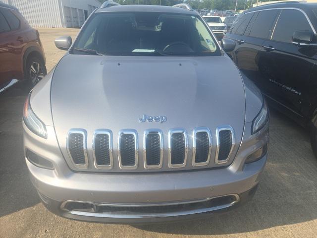 used 2017 Jeep Cherokee car, priced at $13,290