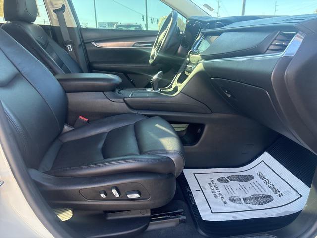 used 2017 Cadillac XT5 car, priced at $17,850