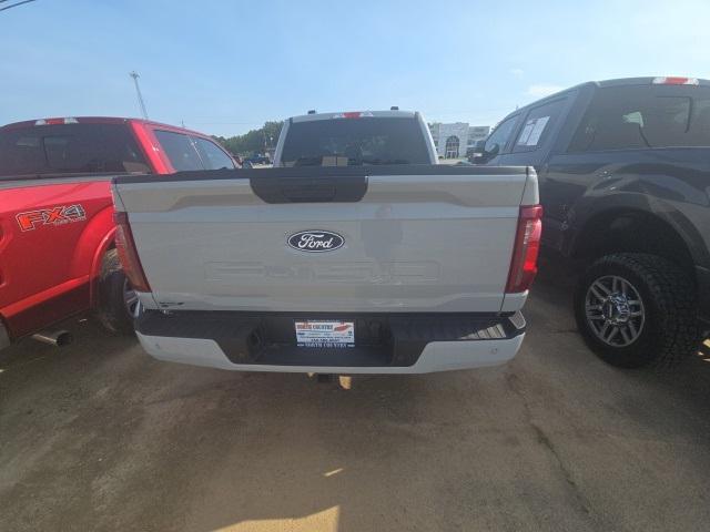 used 2024 Ford F-150 car, priced at $39,000