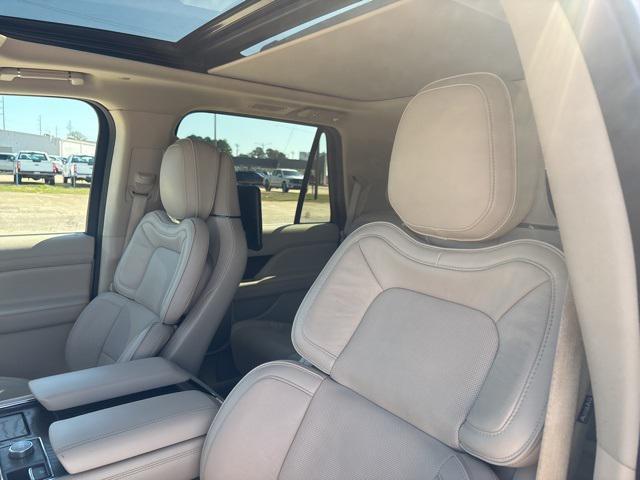 used 2019 Lincoln Navigator car, priced at $35,612