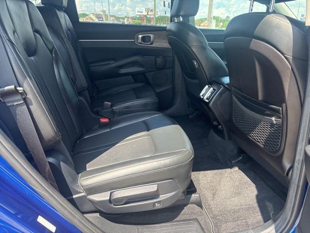 used 2021 Kia Sorento car, priced at $21,875