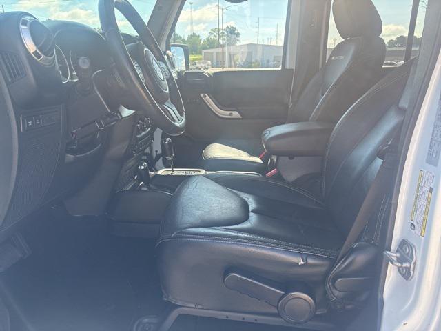 used 2015 Jeep Wrangler Unlimited car, priced at $19,397