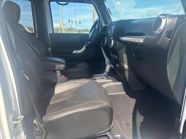 used 2015 Jeep Wrangler Unlimited car, priced at $19,397