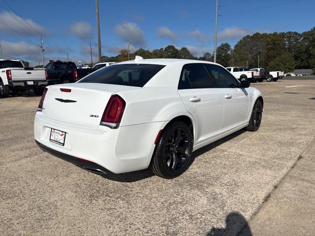 used 2022 Chrysler 300 car, priced at $23,368