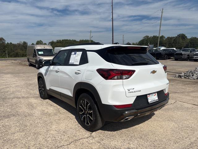 used 2022 Chevrolet TrailBlazer car, priced at $21,827