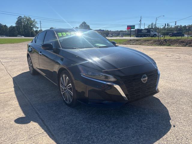 used 2023 Nissan Altima car, priced at $22,110