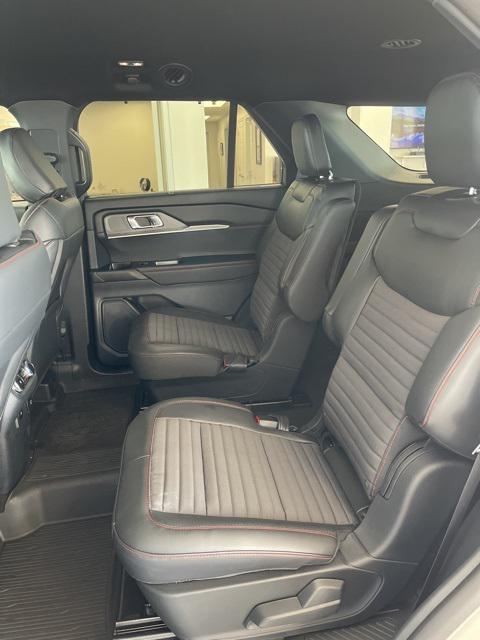 new 2025 Ford Explorer car, priced at $42,313