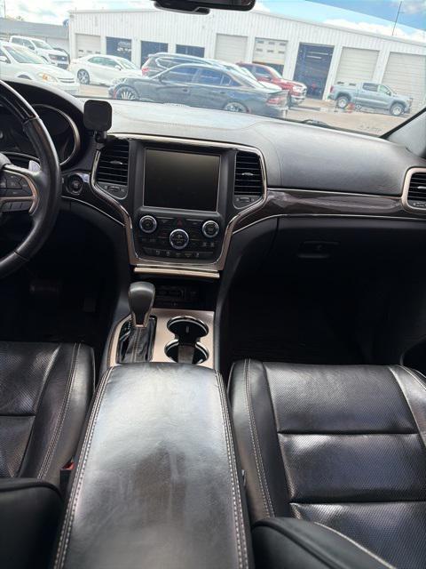 used 2016 Jeep Grand Cherokee car, priced at $13,998
