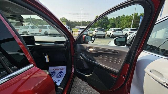 new 2025 Ford Escape PHEV car, priced at $35,128