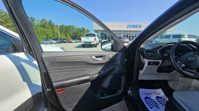 new 2025 Ford Escape car, priced at $34,695