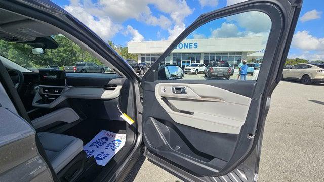 new 2025 Ford Explorer car, priced at $44,165