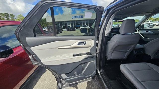 new 2025 Ford Explorer car, priced at $44,165