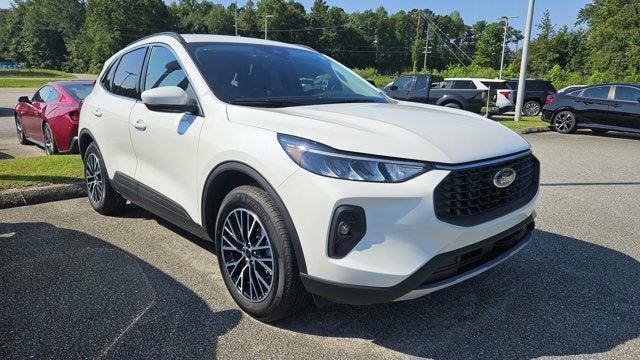 new 2025 Ford Escape PHEV car, priced at $31,642