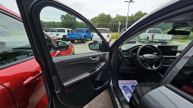 new 2025 Ford Escape car, priced at $32,225