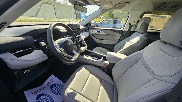 new 2025 Ford Explorer car, priced at $44,325