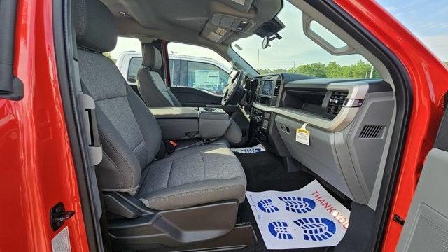new 2025 Ford F-350 car, priced at $60,690