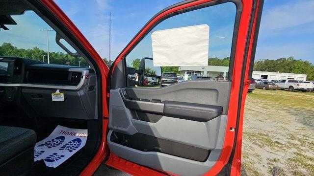 new 2025 Ford F-350 car, priced at $60,690