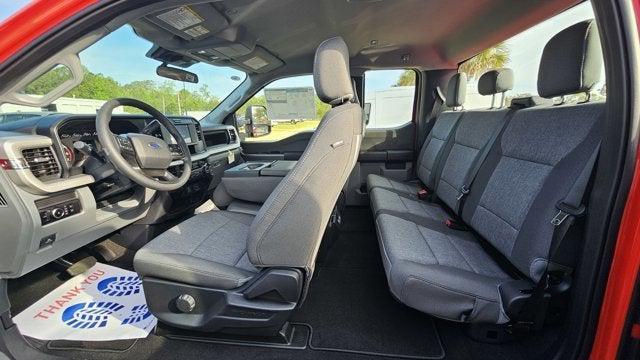 new 2025 Ford F-350 car, priced at $60,690