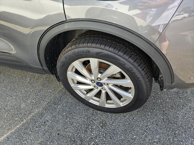 used 2022 Ford Escape car, priced at $29,999